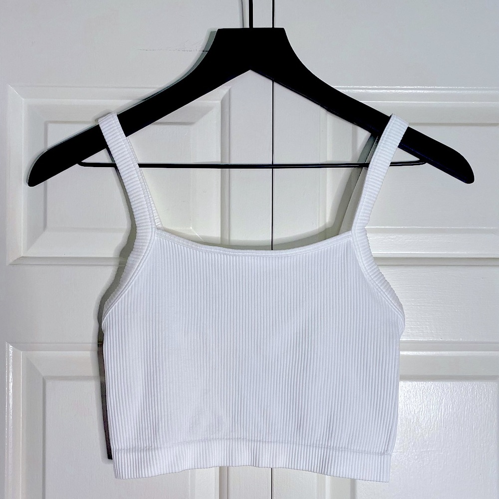 Cropped white top